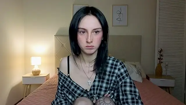 Snapshot of Little_moly999 chatting on 1, 10, 2025 Little moly999 online show from 1, 10, 2025