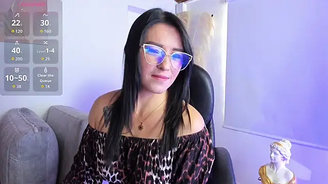 Snapshot of kamila_flower chatting on 22, 11, 2025 kamila flower online show from 22, 11, 2025