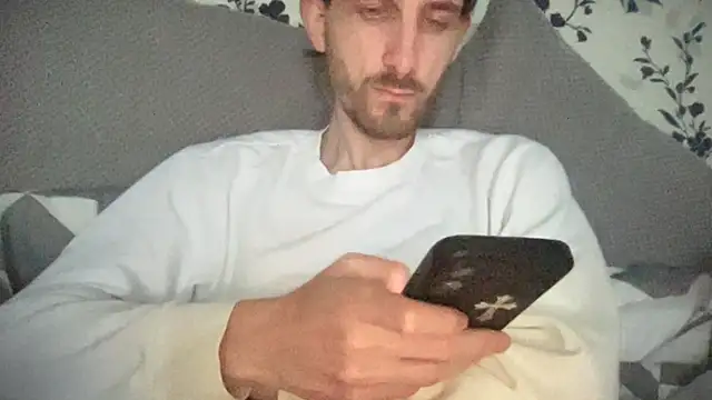 Big8inchUncutCock online show from 25, 4, 2026