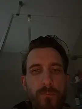 Big8inchUncutCock online show from 18, 5, 2026
