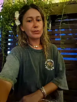 Snapshot of CelynaRoss chatting on 18, 2, 2026 CelynaRoss online show from 18, 2, 2026