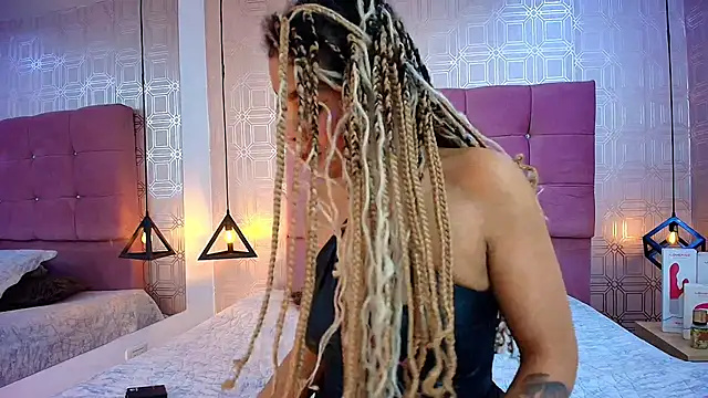 LexieBloom online show from 24, 10, 2025