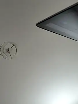 Desire-XOXOX online show from 10, 9, 2025