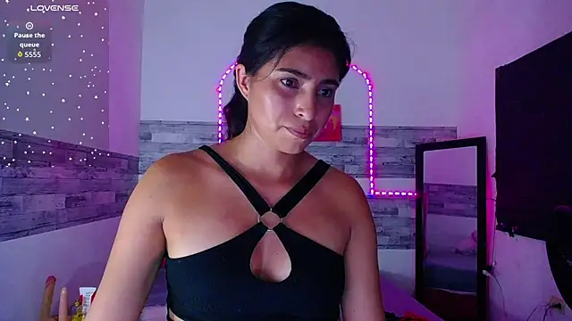 Snapshot of Pleassing_neighbour chatting on 9, 7, 2026 Pleassing neighbour online show from 9, 7, 2026