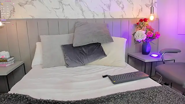 Karlla Brown online show from 7, 3, 2026