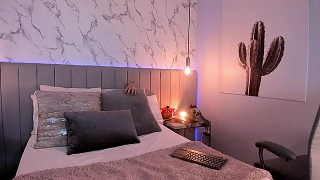 Karlla Brown online show from 31, 10, 2025