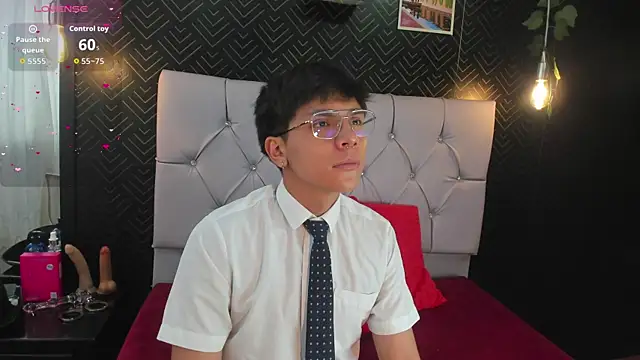 Thiago Kozak online show from 28, 10, 2025