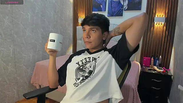 Thiago Kozak online show from 22, 12, 2025