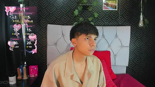 Thiago Kozak online show from 17, 10, 2025