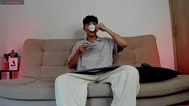 2Amateur Guys online show from 6, 11, 2025