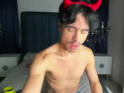 BryCams3 online show from 27, 10, 2025