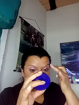 Hanna Kieran online show from 12, 10, 2025