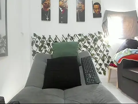 Snapshot of Latins_Boss chatting on 11, 6, 2026 Latins Boss online show from 11, 6, 2026