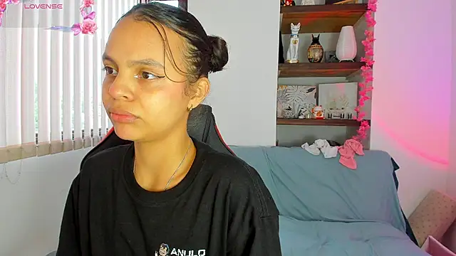 Danesacronin online show from 7, 11, 2025