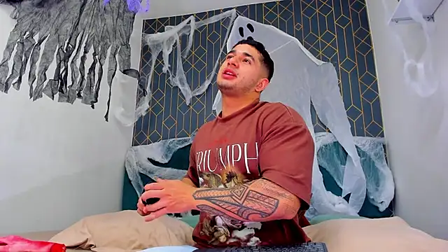 king falconer online show from 11, 10, 2025