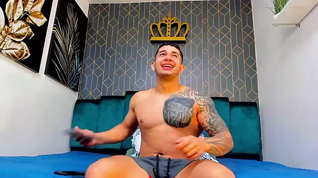 king falconer online show from 30, 9, 2025