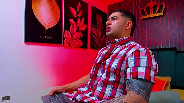 king falconer online show from 10, 9, 2025