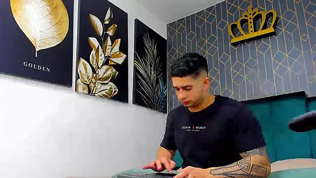 king falconer online show from 8, 10, 2025