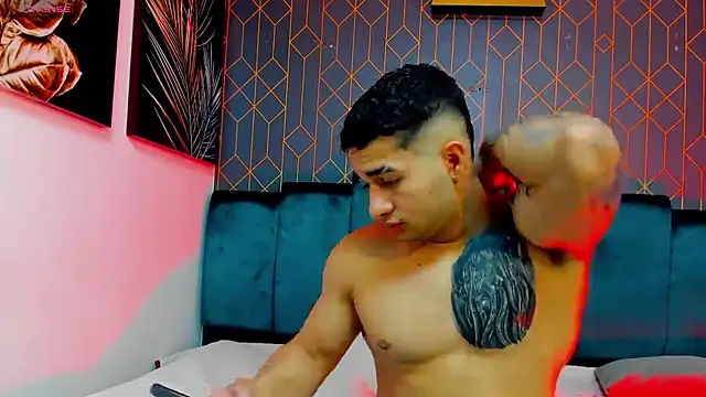 king falconer online show from 22, 9, 2025