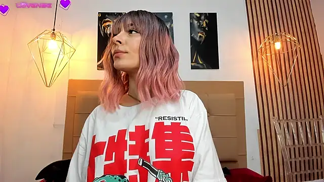 Snapshot of alesziarose chatting on 5, 10, 2025 alesziarose online show from 5, 10, 2025