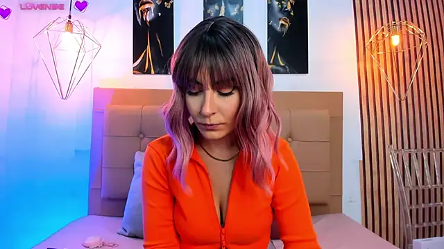 Snapshot of alesziarose chatting on 29, 9, 2025 alesziarose online show from 29, 9, 2025