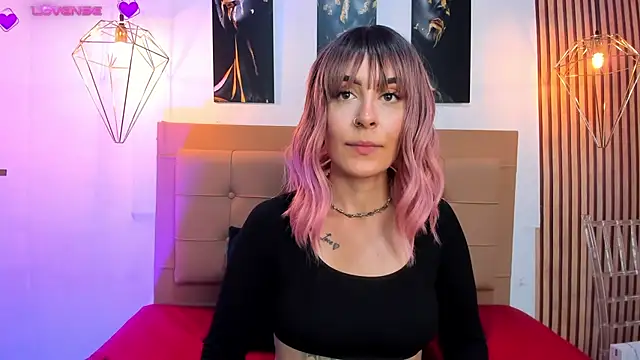 Snapshot of alesziarose chatting on 8, 9, 2025 alesziarose online show from 8, 9, 2025