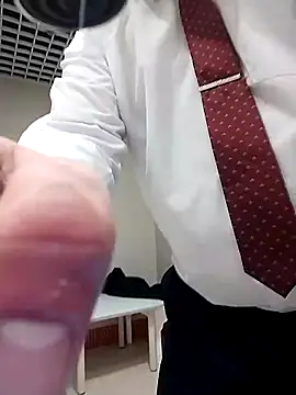 BigCristh79 online show from 11, 11, 2025