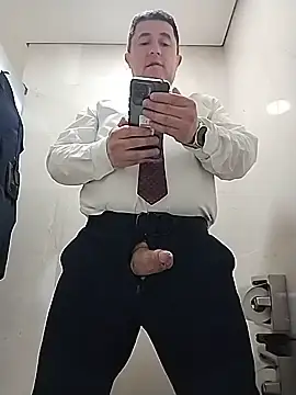 BigCristh79 online show from 5, 7, 2026