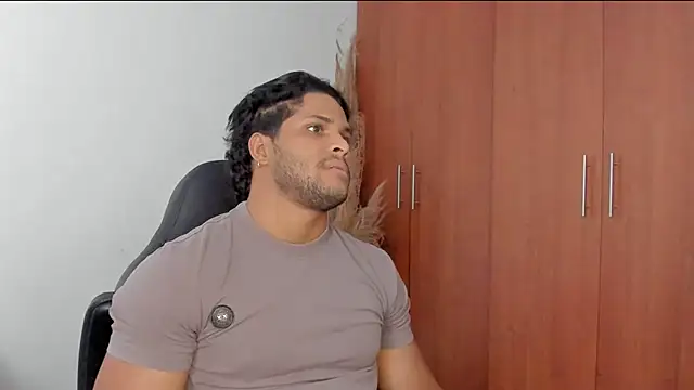 Evansdark1 online show from 5, 4, 2026