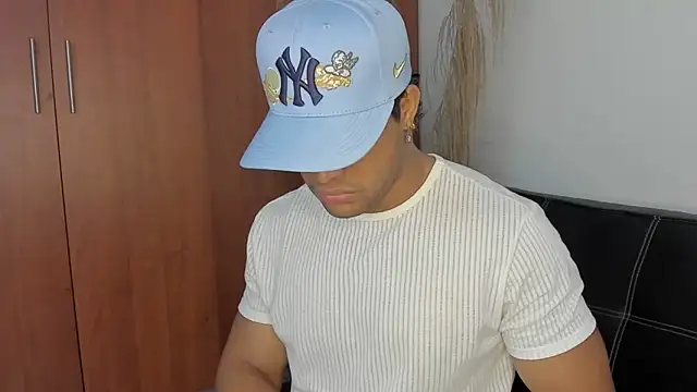 Snapshot of Evansdark1 chatting on 28, 9, 2025 Evansdark1 online show from 28, 9, 2025