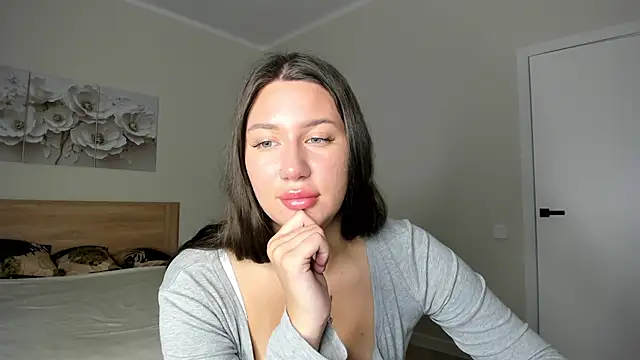 Snapshot of synop_sis chatting on 12, 9, 2025 synop sis online show from 12, 9, 2025