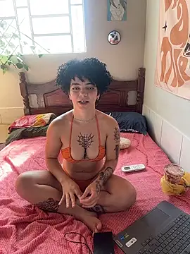 Snapshot of CamillyBlum chatting on 12, 11, 2025 CamillyBlum online show from 12, 11, 2025