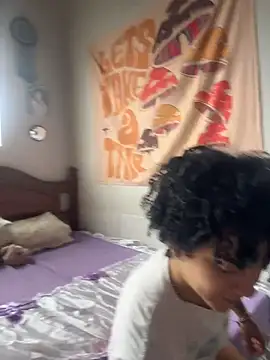 Snapshot of CamillyBlum chatting on 3, 12, 2025 CamillyBlum online show from 3, 12, 2025