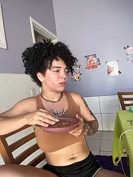 Snapshot of CamillyBlum chatting on 11, 9, 2025 CamillyBlum online show from 11, 9, 2025