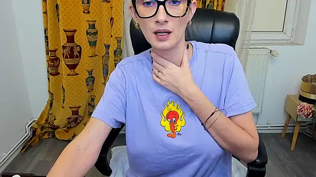 NaughtyWifey1 online show from 3, 12, 2025