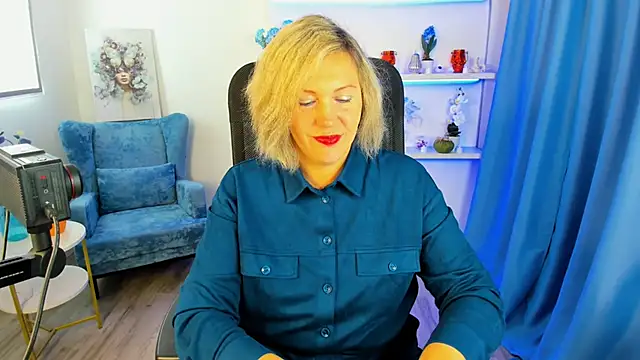 NinaStarle online show from 18, 10, 2025