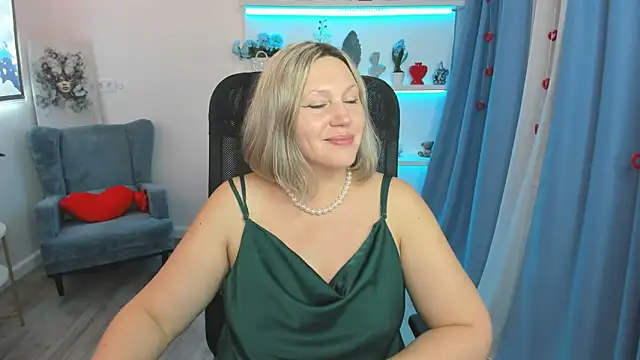 NinaStarle online show from 4, 3, 2026