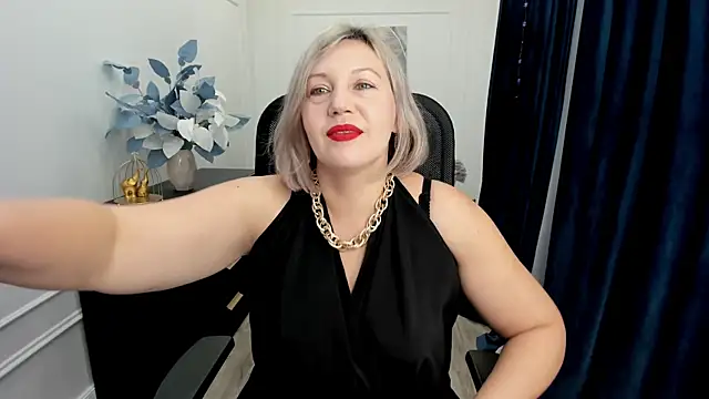 NinaStarle online show from 19, 11, 2025