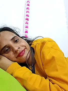 Snapshot of JHILMIL chatting on 19, 11, 2025 JHILMIL online show from 19, 11, 2025