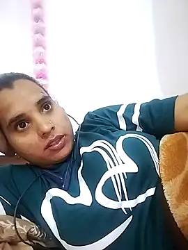 Snapshot of JHILMIL chatting on 6, 11, 2025 JHILMIL online show from 6, 11, 2025