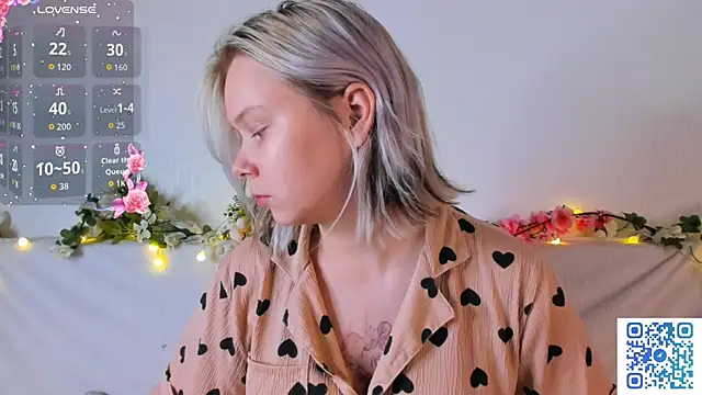 girlllsooft online show from 7, 11, 2025