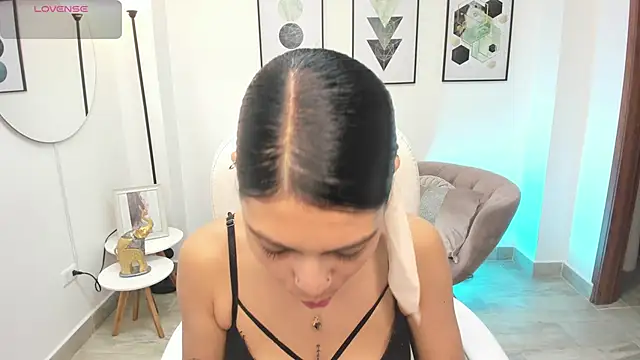 dafne hills online show from 27, 9, 2025