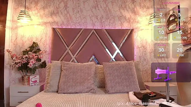 Snapshot of Aliice1_ chatting on 22, 9, 2025 Aliice1 online show from 22, 9, 2025