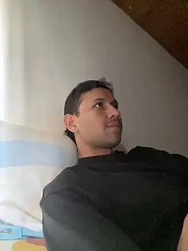 Michaell Spinelly online show from 3, 11, 2025