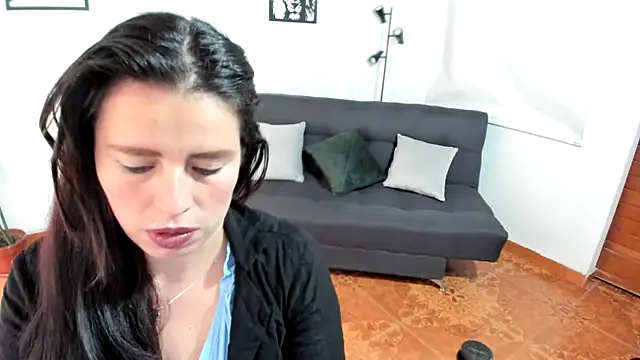 Snapshot of katherine_blair chatting on 2, 10, 2025 katherine blair online show from 2, 10, 2025