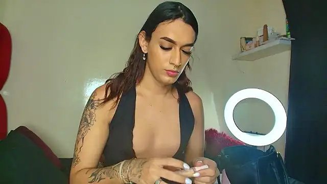 Camila hot ts online show from 15, 1, 2026