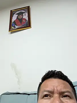 Manu0586 online show from 5, 4, 2026