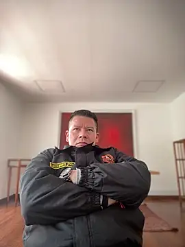 Manu0586 online show from 19, 9, 2025