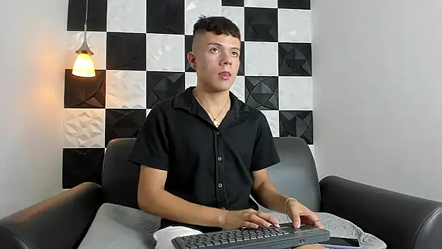 AndyFame1 online show from 22, 9, 2025