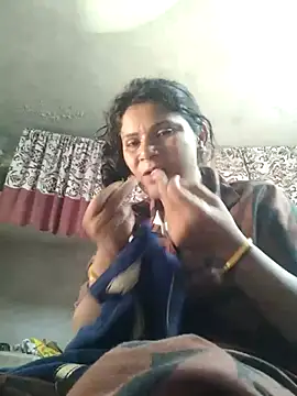 Snapshot of couple_71 chatting on 12, 7, 2026 couple 71 online show from 12, 7, 2026